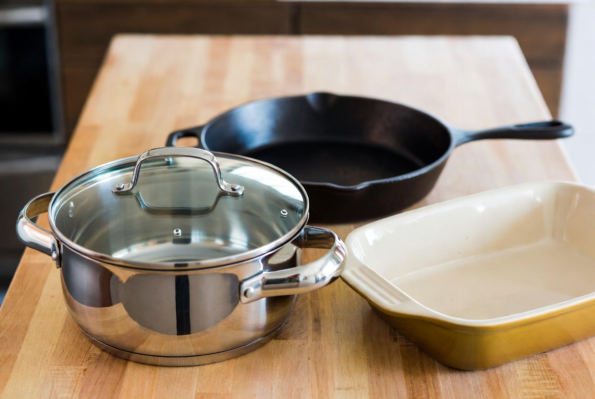 Toxic vs Non-toxic Cookware